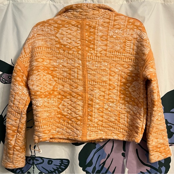 LIA Outdoor Orange Jacket - Picture 2 of 3